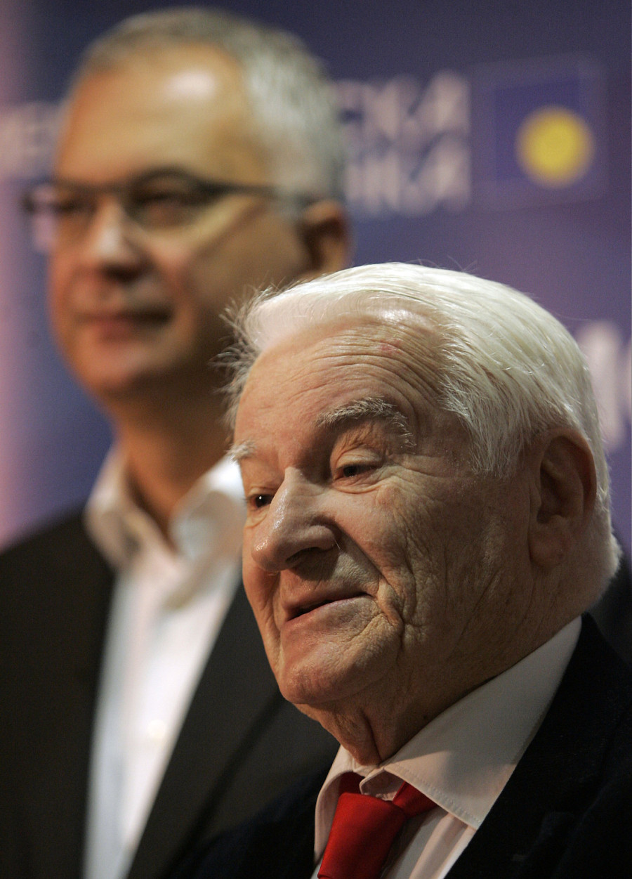 Dragoljub Mićunović passed away