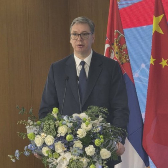 Vučić se obraća iz Kine: "Danas 14 investitora, sutra još 5"; "Toliko sam srećan, za ovo se živi"
