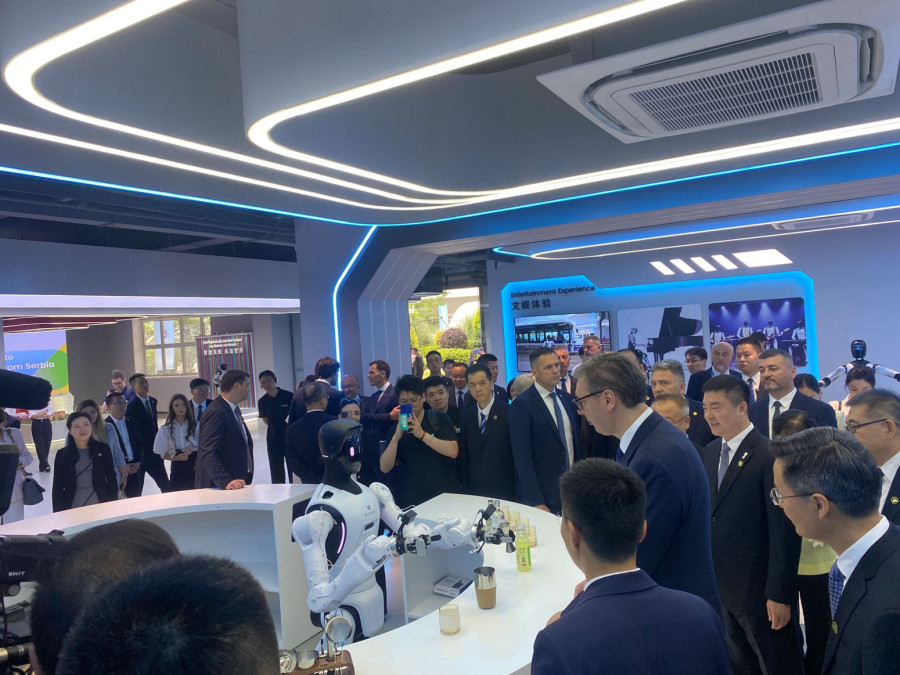 Vučić: Za dva meseca ćemo imati robote proizvedene u Srbiji; Na EXPO 2027 ćemo imati robote svuda VIDEO