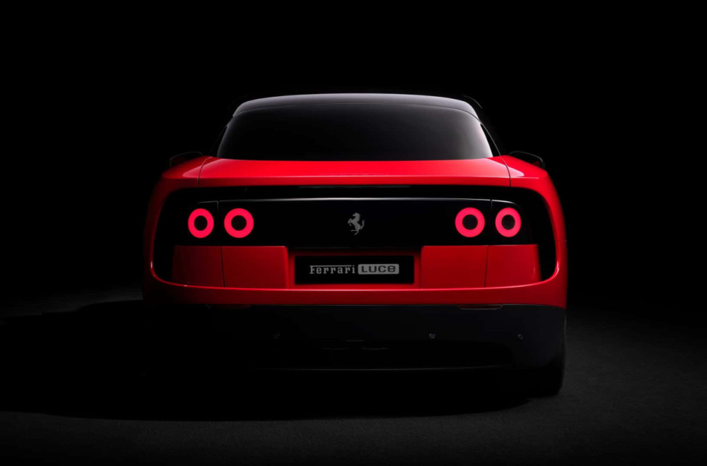 Dok fanovi burno reaguju, Hamilton i Lekler hvale električni Ferrari VIDEO
