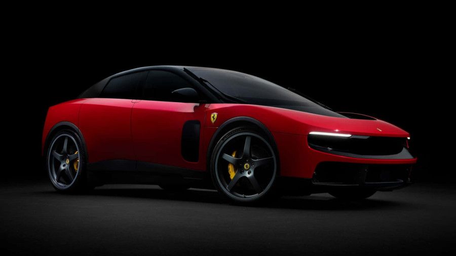 Dok fanovi burno reaguju, Hamilton i Lekler hvale električni Ferrari VIDEO
