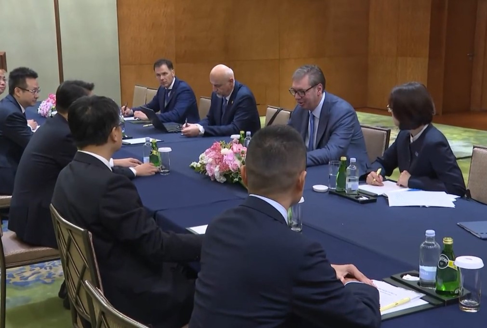 Vučić se sastao sa predstavnicima kompanija AVIC i ALIT u Šangaju