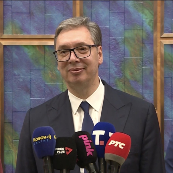 Vučić iz Kine: "Posetio sam 29 kompanija za pet dana"; "Sanjam velike snove, imamo visoke ciljeve" FOTO/VIDEO