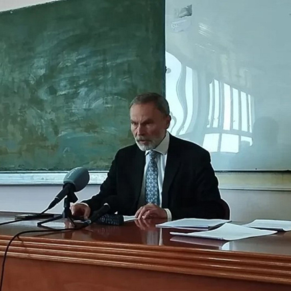 Direktor Jovine gimnazije u Novom Sadu: "Pokrenuti disciplinski postupci protiv određenih nastavnika"