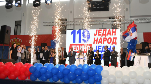 "Jedno srce, jedan narod, jedna lista"; Srpska lista počela predizbornu kampanju u Žitkovcu FOTO