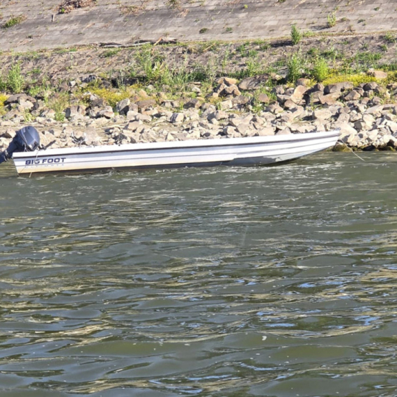 Zaplenjeno 20 kilograma kokaina kod Bačke Palanke; Motornim čamcem prevozili drogu FOTO