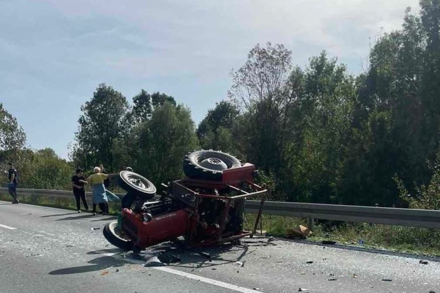 Užas u Čačku, traktor prikleštio momka: Teško povređen mladić preminuo u Čačanskoj bolnici