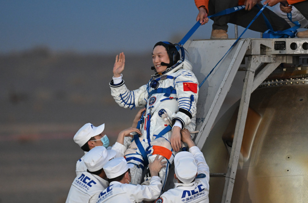 Misija Šendžou-21 završena: Kineski astronauti pomeraju granice u svemiru FOTO