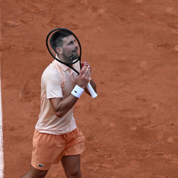 Novak: "Viteška nit i broba, duh vuka koji nosim... Makar igrao na jednoj nozi neću dati bilo kome..."