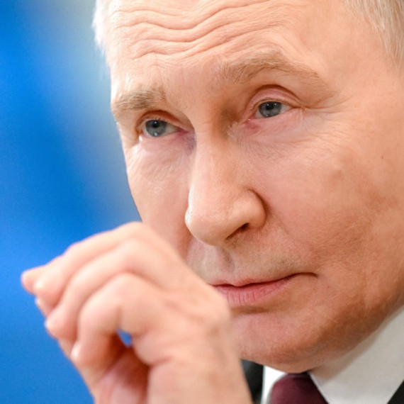 Putin: "Rat se bliži kraju"; "Ko napadne Rusiju postaje legitimna meta"