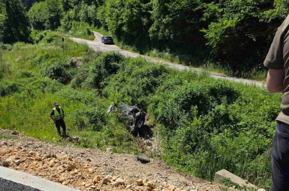 Auto sleteo u provaliju kod Bijelog Polja: Dve osobe poginule na licu mesta