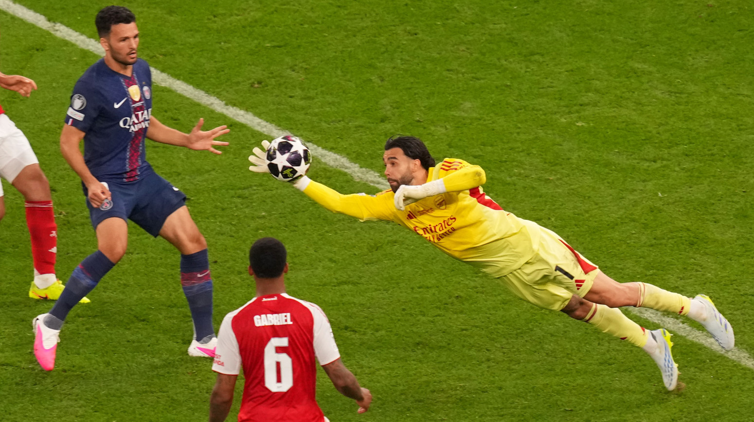PSŽ i Arsenal idu ka penalima! VIDEO