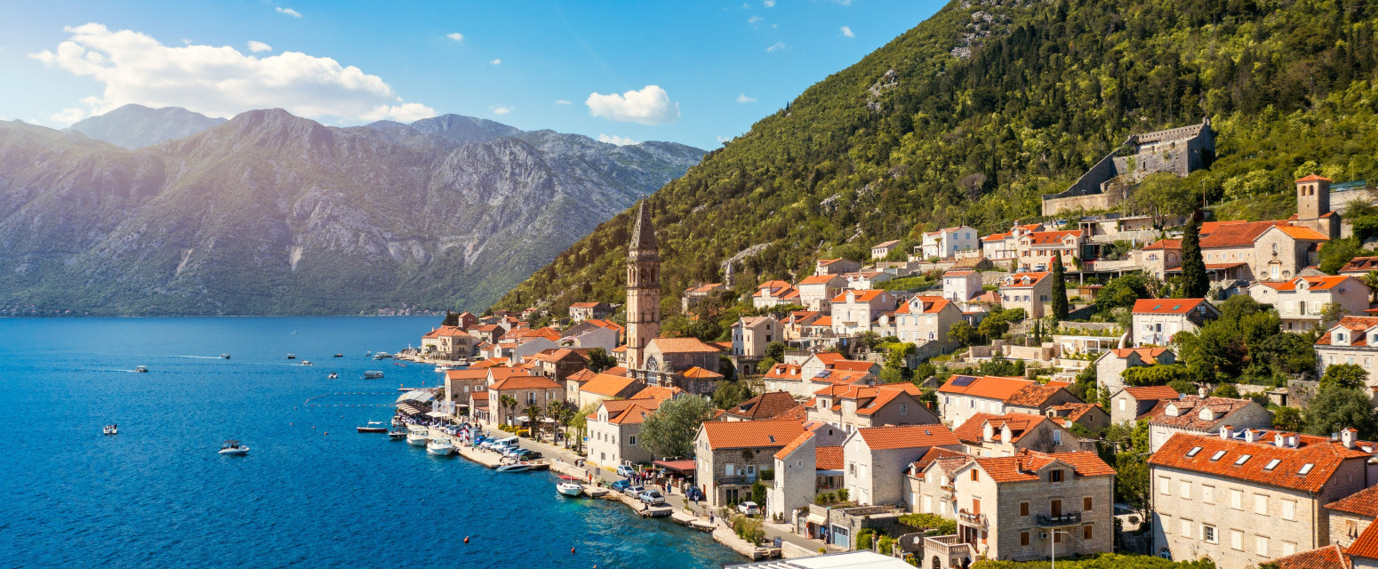Gde letovati u avgustu bez velikih troškova? Ovo su tri najjeftinije destinacije u Crnoj Gori FOTO