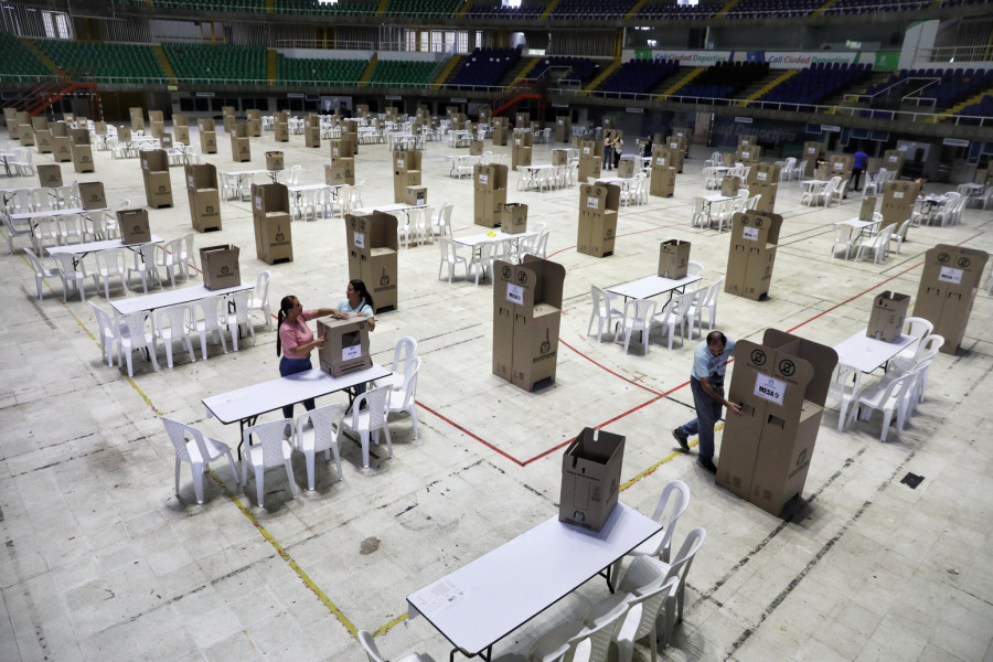 Kolumbijci danas biraju predsednika; Izbori u senci krvavih obračuna narko-bandi FOTO