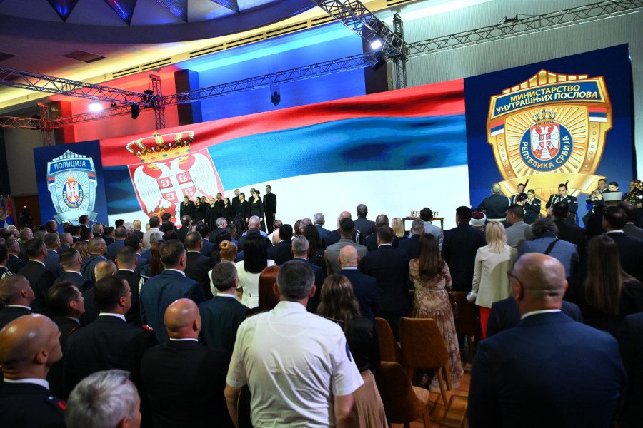 Obeležavanje Dana MUP-a i Dana policije: Vučić dodelio zlatna odlikovanja, Dačić izneo brojke FOTO/VIDEO