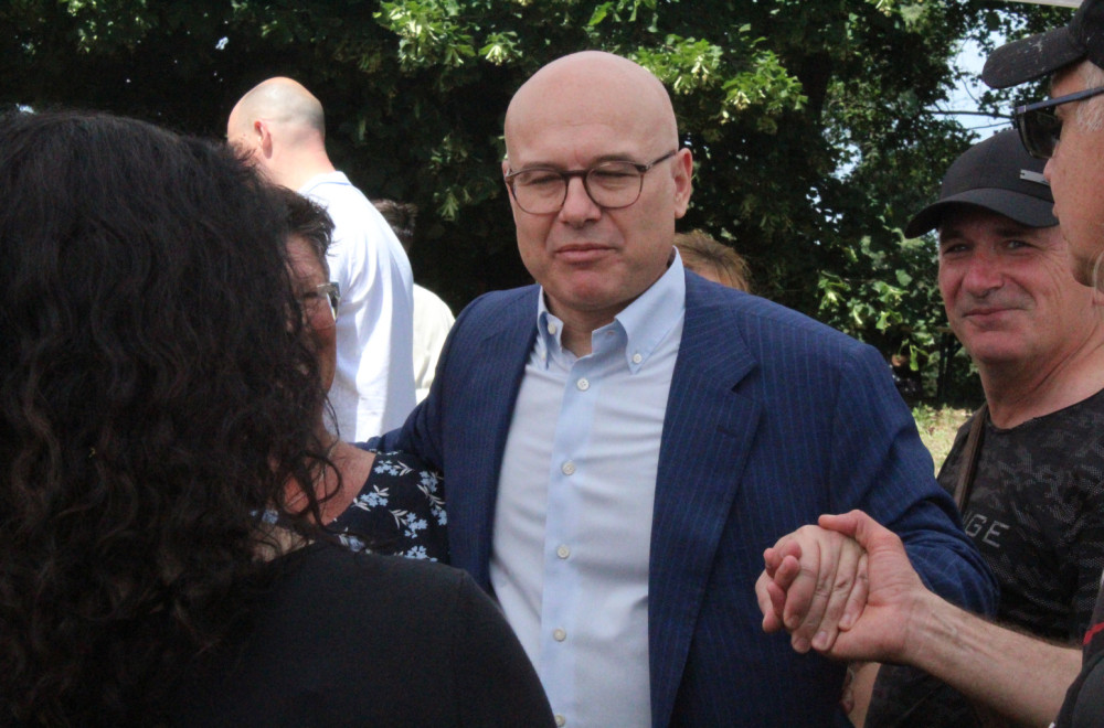 Vučević u selu Kratovo prisustvuje skupu Srbija pobeđuje