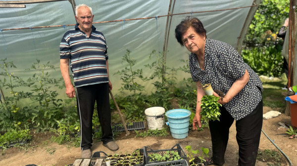 U braku su čak 66 godina: Počelo je kao komšijska ljubav, a danas su primer svima FOTO
