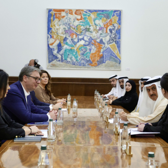 Vučić se sastao sa predsednikom Federalnog nacionalnog saveta UAE: "Ogromna zahvalnost šeiku" FOTO