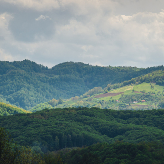 Neženje sa svih strana dolaze na ovo skriveno mesto u Srbiji, legenda kaže da ko dođe - brzo će se oženiti