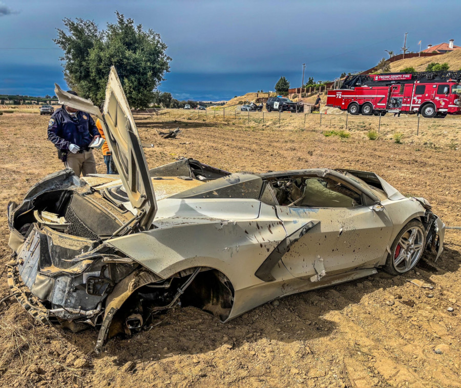 Totalna šteta: Auto nije preživeo sudar – vozač jeste, ali jedva FOTO