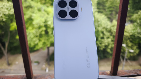 Xiaomi 17T: Telefoto glavna zvezda, ali krije još mnogo aduta