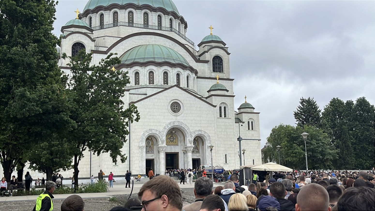 I po devet sati u redu za Pojas Presvete Bogorodice