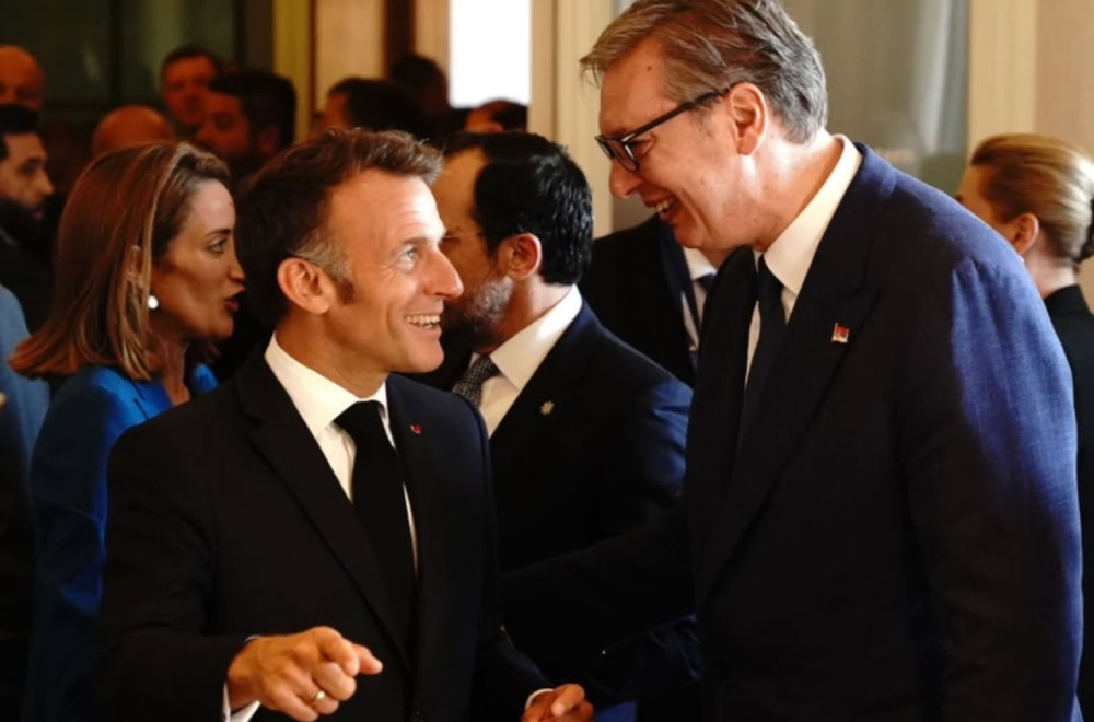 Makron u Tivtu nahvalio srpskog predsednika: "Verujem da će pokrenuti važne reforme"; Vučić mu zahvalio VIDEO