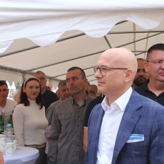 Vučević u Futogu: "Pred nama su izbori, borićemo se za pobedu u Novom Sadu i Vojvodini"