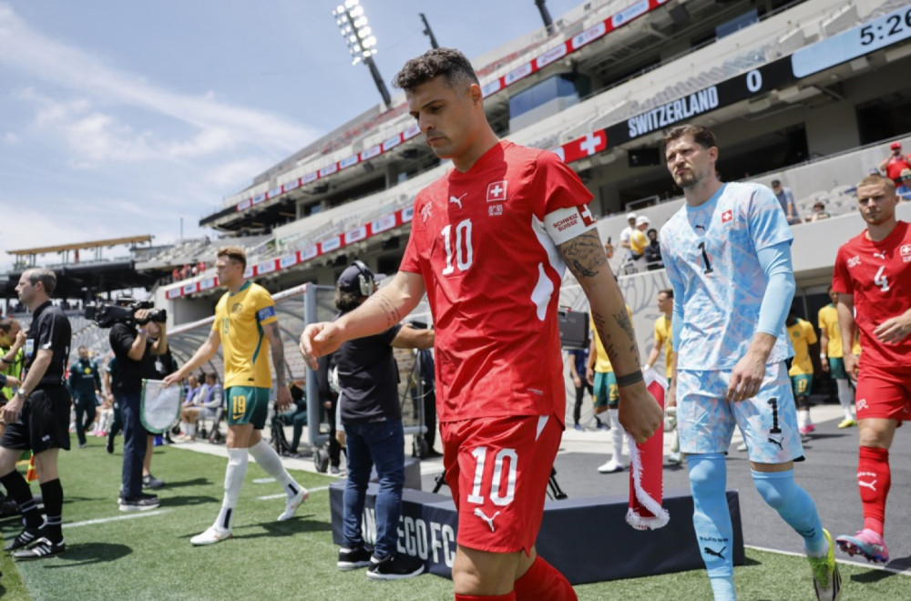 Džaka ljut, Jakin najavio sastanak "u četiri oka" sa kapiten