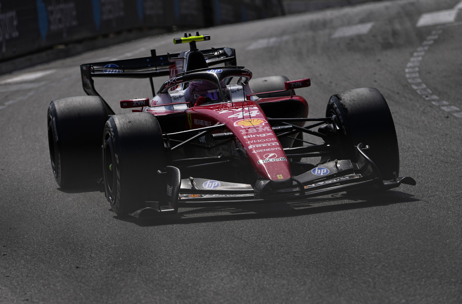 Hamilton: Problem je u bolidu