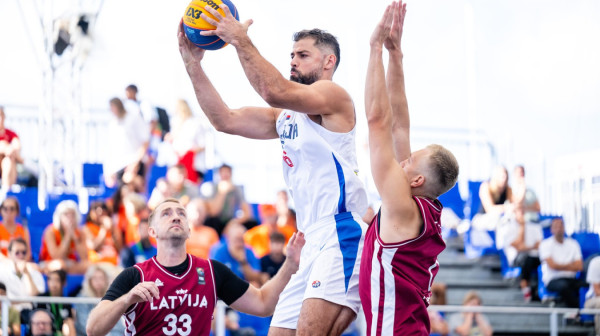 Posle bolnog poraza, Srbija napada medalju!