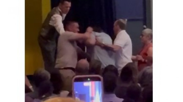 Usijale se mreže posle blokaderskog nasilja u Frankfurtu; Pretučen novinar VIDEO