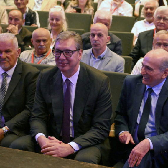 Krkobabić: "Zalažemo se za državu socijalne pravde, Vučić strpljivo vodi Srbiju u sigurnost" FOTO