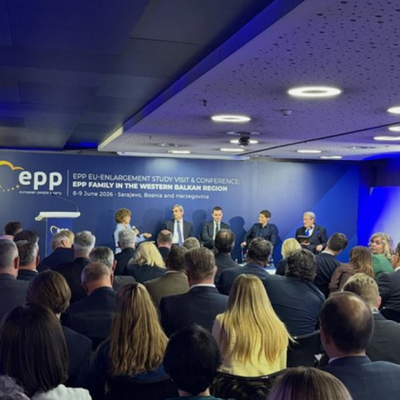 Brnabić u Sarajevu na panelu u organizaciji EPP: "Nastavljamo da radimo na evropskom putu Srbije" FOTO