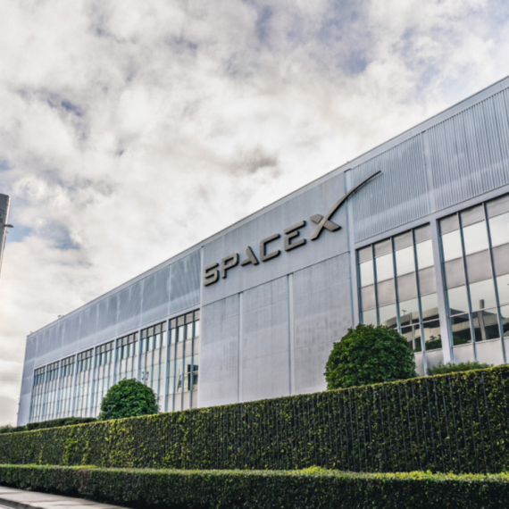 Istorijski trenutak za investitore - SpaceX izlazi na berzu, kako da i ti zaradiš?