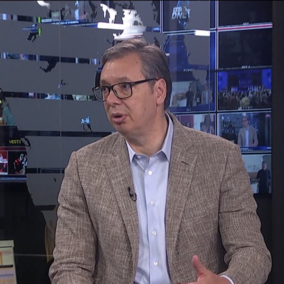 Vučić: "Povećanja penzija će svakako biti i to značajnog, to nije deo paketa"