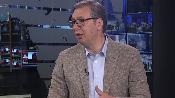 Vučić: "Za sedam do 10 dana polaganje temeljca za porodilište u Nišu, ceo jug Srbije to čeka"