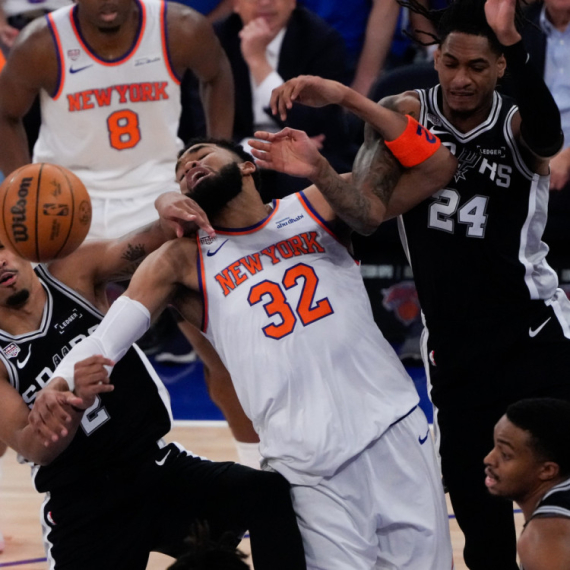Njujork oštećen u NBA finalu? Sparsi slave Vembija – Niksi krive sudije VIDEO