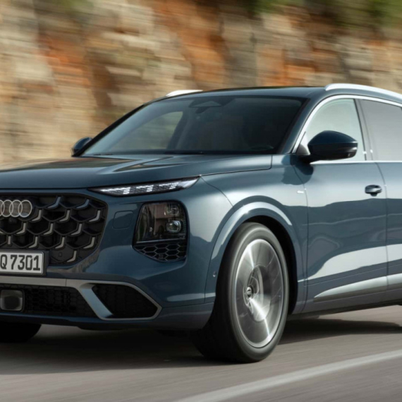 Svetska premijera: Novi Audi Q7 zaustavlja se automatski ako vozač izgubi svest VIDEO/FOTO