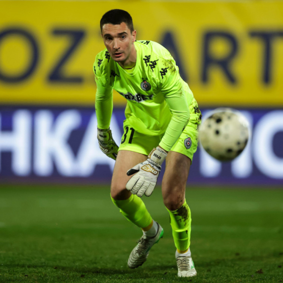 Partizan produžio ugovor sa golmanom