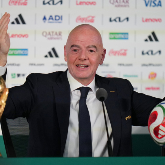 Sramotni Infantino branio Trampa umesto Mundijala: "Opustite se"