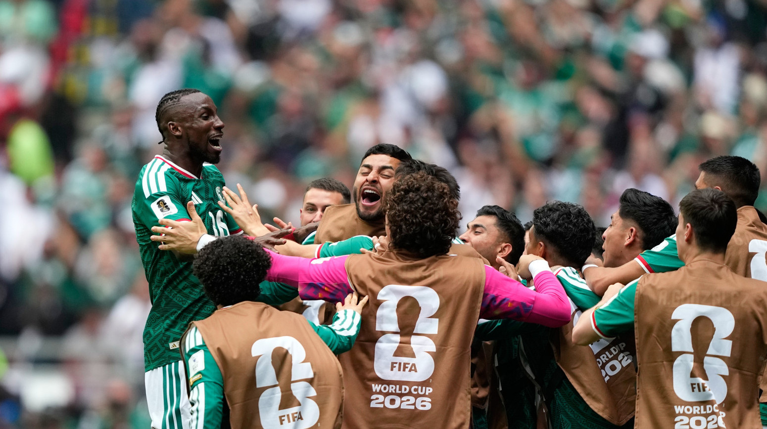 "Pao" gol na Mundijalu – proključao kultni stadion! VIDEO