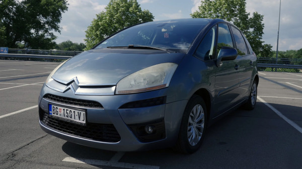 Test posle 19 godina i 230.000 km: Da li se Citroen C4 Picasso i dalje isplati? VIDEO