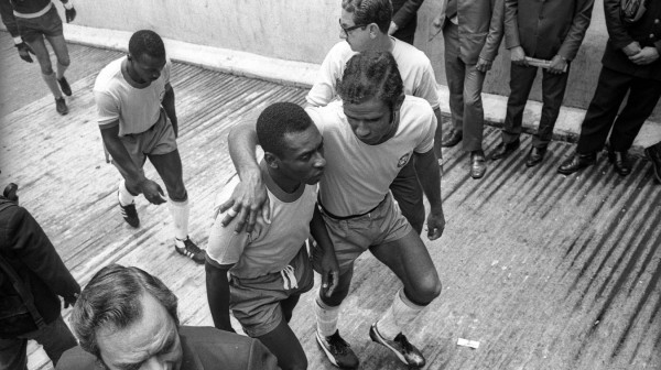 Preminuo legendarni brazilski fudbaler – osvojio Mundijal sa Peleom
