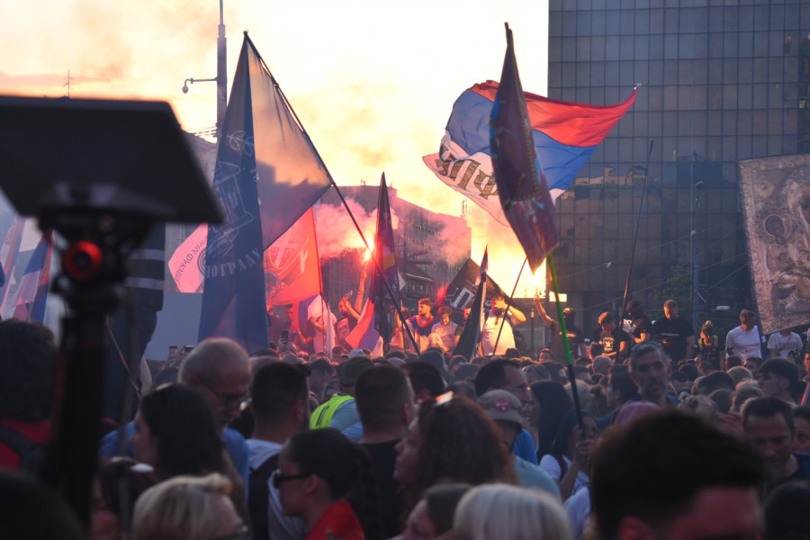 Šojgu upozorava: Zapad sprema obojenu revoluciju u Srbiji