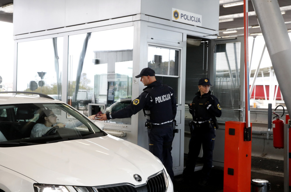 Srbin stao u pogrešnu kolonu na granici, Hrvati ga udarili po džepu: 60 evra kao dobrodošlica