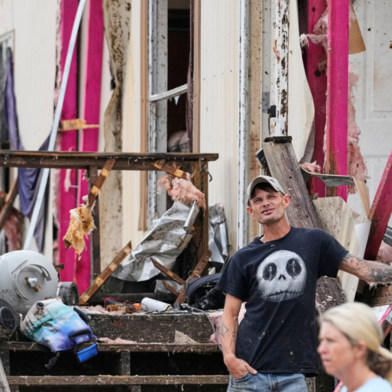 Ovo su posledice razornog tornada u SAD: Jezivi snimci obilaze svet FOTO/VIDEO