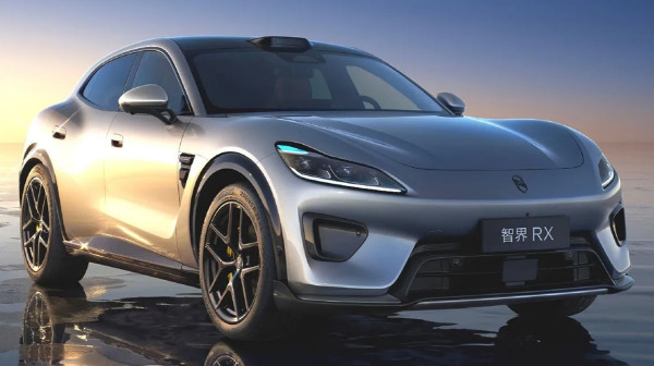 Kinezi tvrde da je njihov SUV nacrtao bivši Ferrarijev dizajner; Ferrari: "Dokažite"