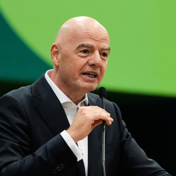 Infantino niže skandale – Italijani pobesneli zbog "jeftine šale"