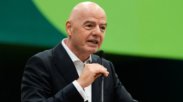 Infantino niže skandale – Italijani pobesneli zbog "jeftine šale"